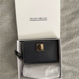 Dooney & Bourke Pebble Grain Medium Zip Around Wallet